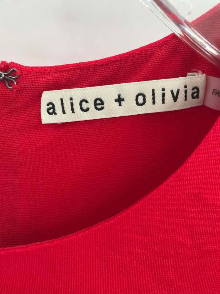 Red Size 8 Knee Length Short Sleeve Dress R864