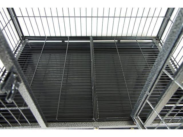 Pet Crate with Black Plastic Tray C13906