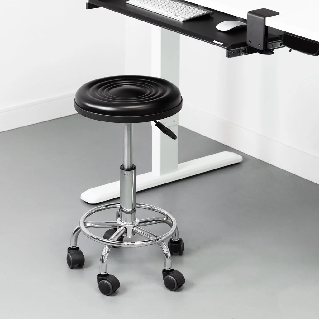 Adjustable Swivel Chair with Wheels and Leather Cushion N11380