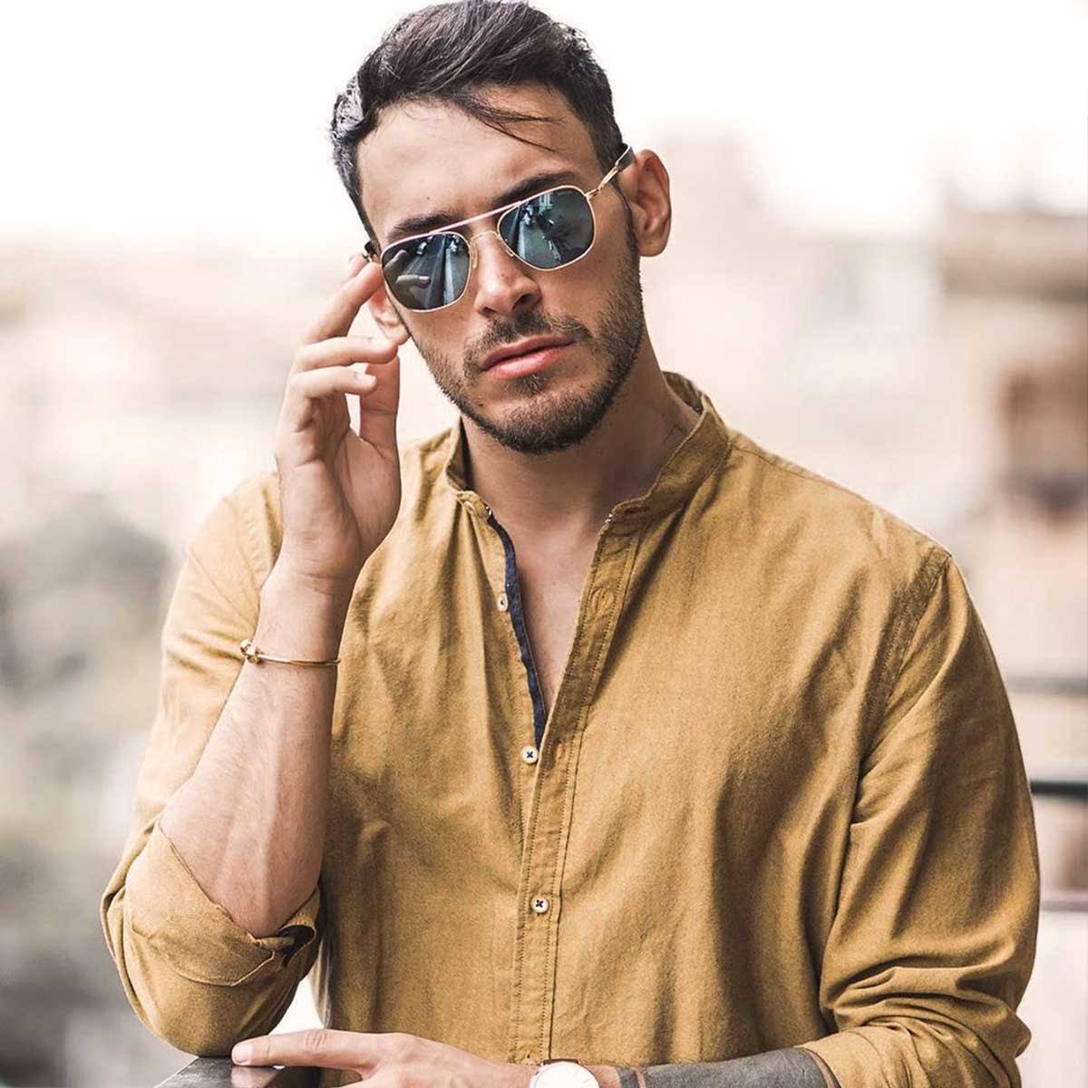 Aviator Bayonet Temple Sunglasses in Gold B27588