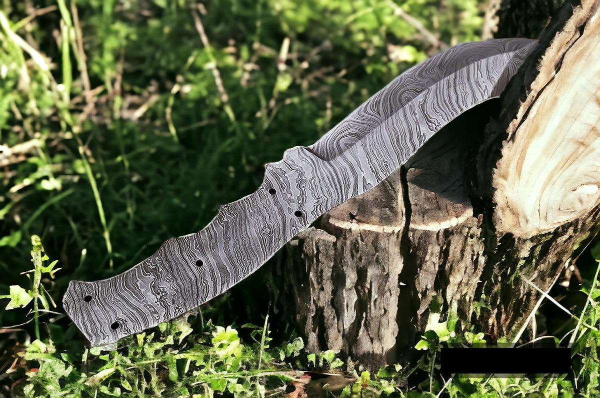 Damascus Steel Full Tang Blank Blade Knife C312