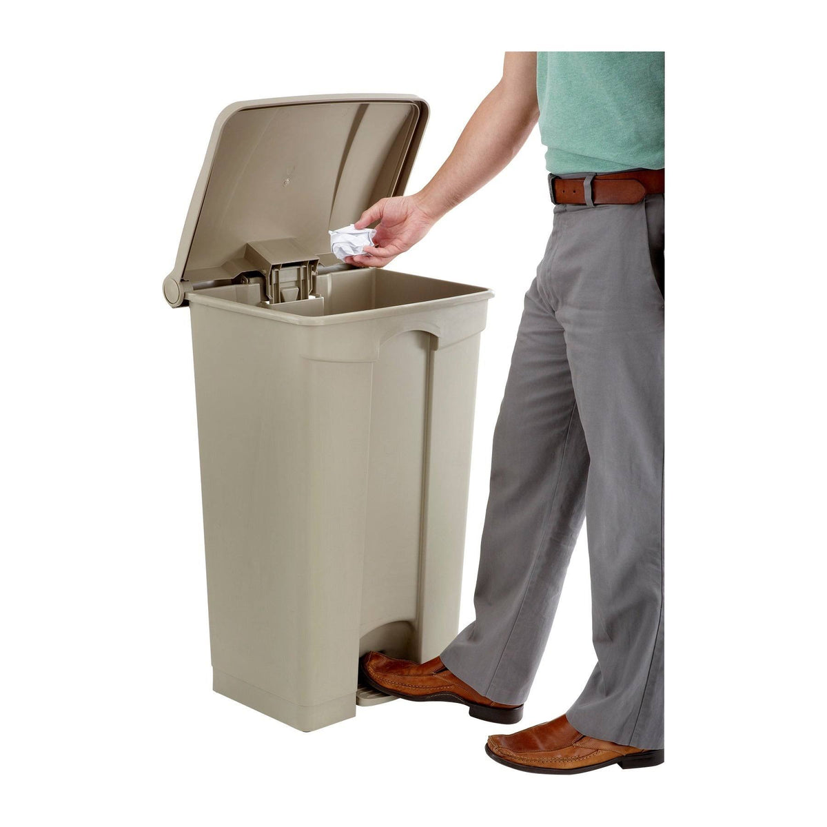 Black Plastic Trash Can with Foot Pedal T696